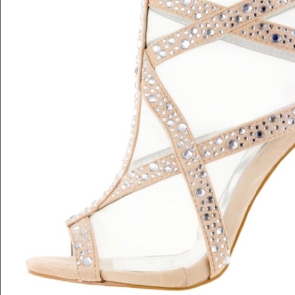 Crystal Nude Booties🌺 - Picture 3 of 4